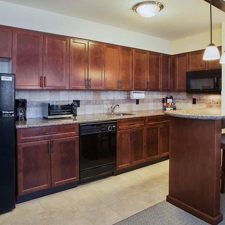 Staybridge Suites El Paso Airport By Ihg Bagian luar foto