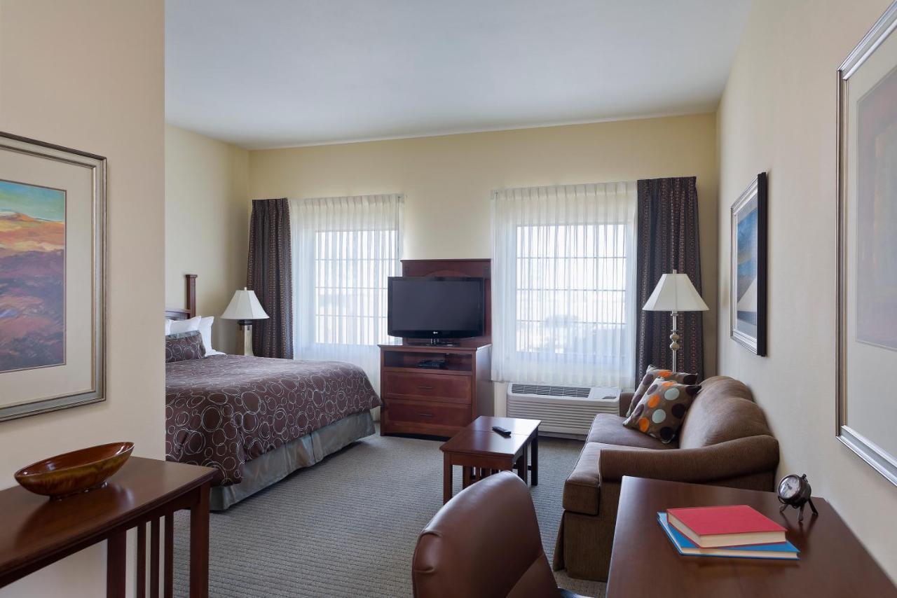 Staybridge Suites El Paso Airport By Ihg Bagian luar foto